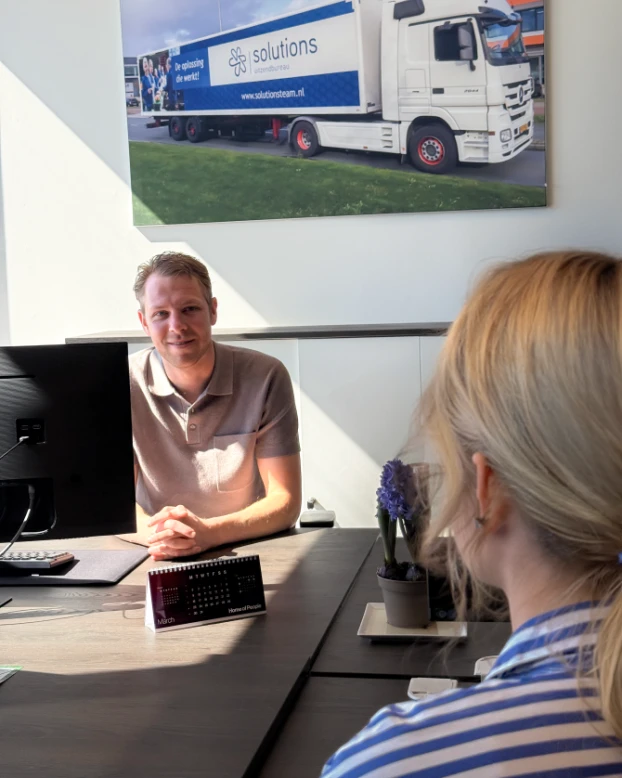 Martijn podczas spotkania w biurze Solutions